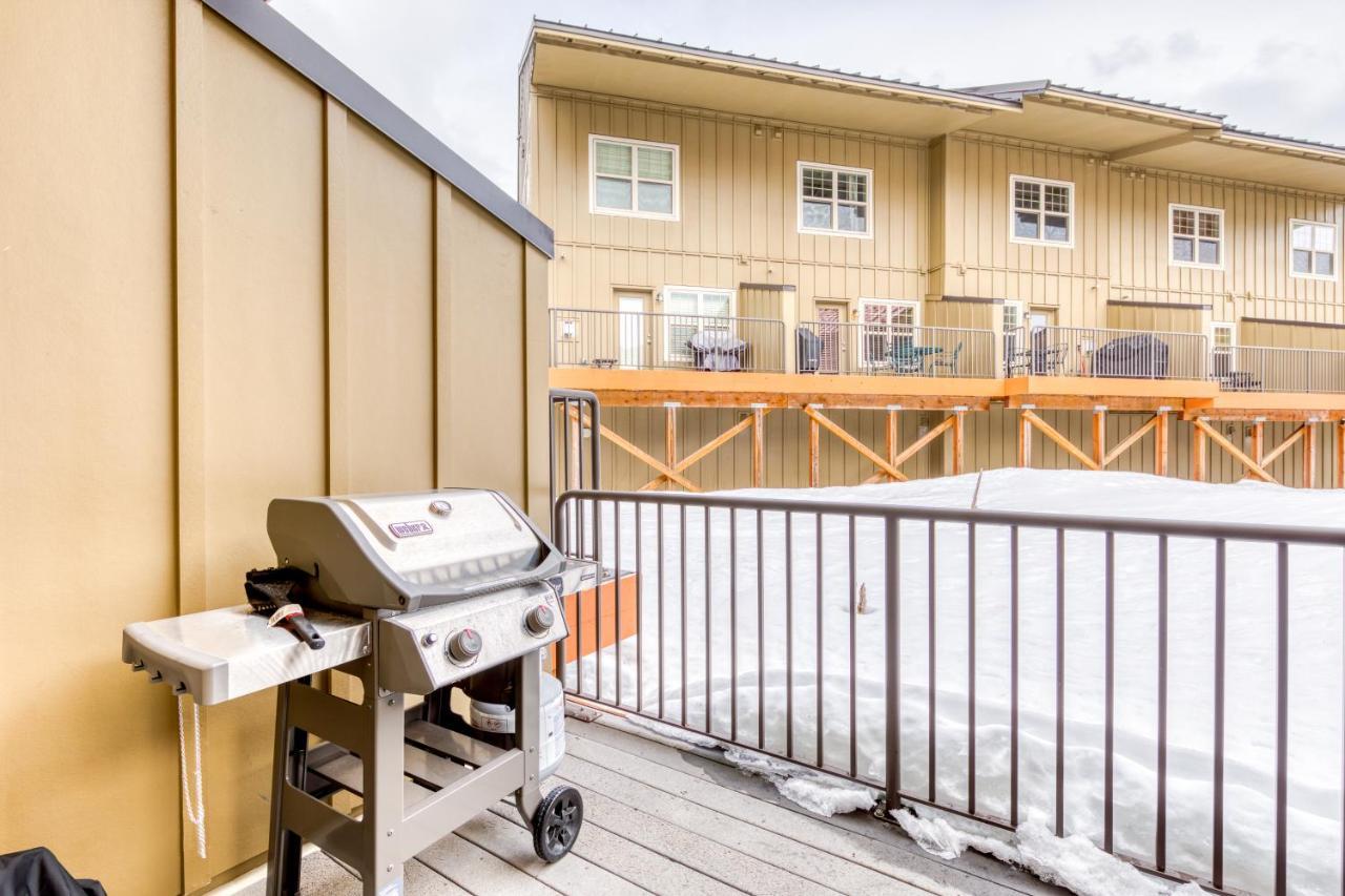Collins Lake Chalet #24 กัฟเวิร์นเมนท์แคมป์ ภายนอก รูปภาพ