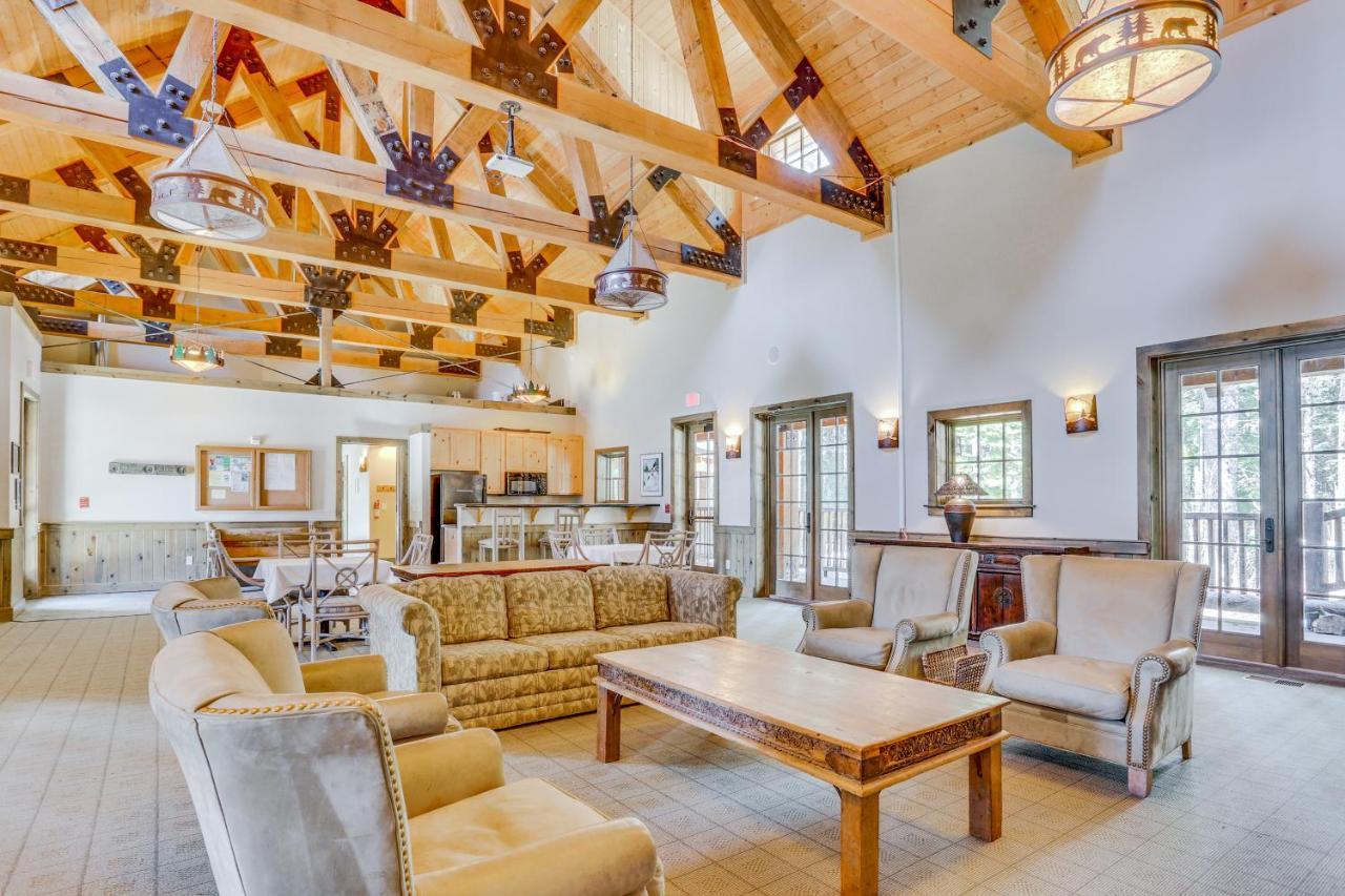 Collins Lake Chalet #24 กัฟเวิร์นเมนท์แคมป์ ภายนอก รูปภาพ